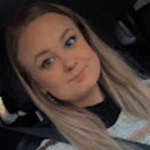 Meet your Posher, Michaela